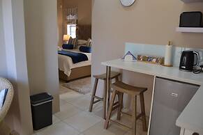 Caulfield self Catering