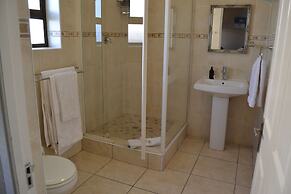 Caulfield self Catering