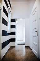 Acropolis detached house