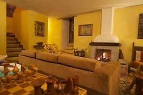 Las Palmeras Inn