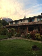 Las Palmeras Inn