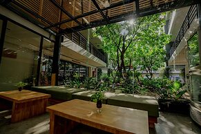Peace Land Khaosan