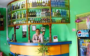 Duna Tapari Restaurant & Guest House