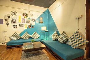 Locomo Hostel OG - Stay Work Eat