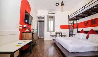Locomo Hostel OG - Stay Work Eat