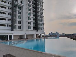 Raffles Suites Homestay