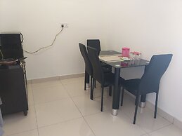 Raffles Suites Homestay