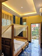 Palm Gardens and Guest House