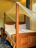 Palm Gardens and Guest House