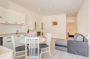 Apartments Maestral