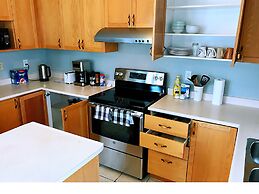Entire 3 Bedroom Townhouse in Markham