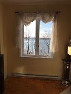 Cozy water front Montreal