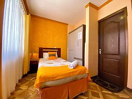 Las Tholas Hotel