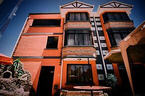 Las Tholas Hotel