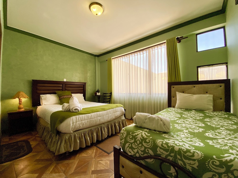 Las Tholas Hotel