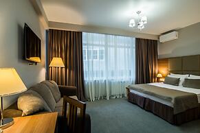 River Star Hotel