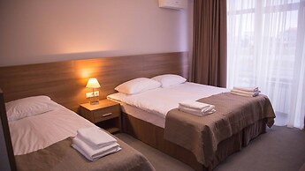 River Star Hotel