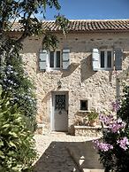 Aria Villa