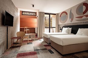 FOREST HOTEL
