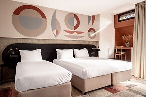 FOREST HOTEL