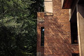 FOREST HOTEL