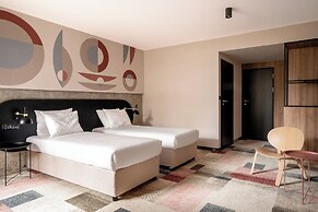 FOREST HOTEL
