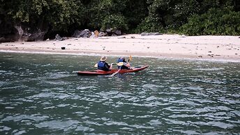 Renea Cruises Halong