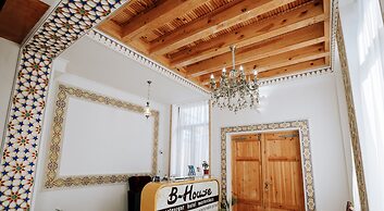 B-House