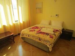 New FQ Motel