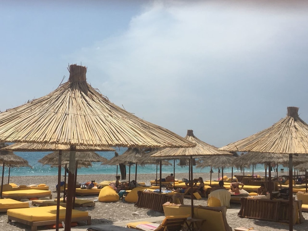 Drymades Resort