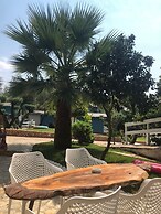 Drymades Resort