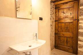 Casa Mur de Alujan