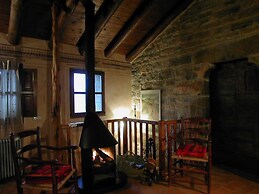 Casa Mur de Alujan