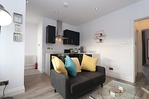 Dollar Apartments at 39