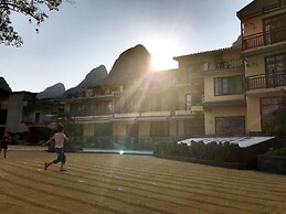 FangLian Lake Holiday Resort