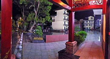 FangLian Lake Holiday Resort