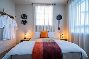 Poshtel