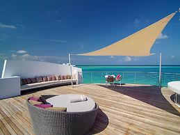 Jumeirah Olhahali Island