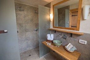 Helios Luxury Suites