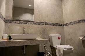 B3 Hotel