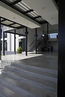 B3 Hotel