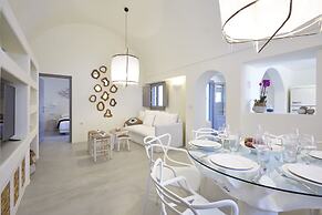 Eolia Kamari Villa