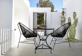 Eolia Kamari Villa