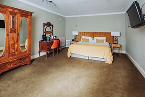 Angel & Royal Hotel