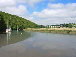 Tuckermarsh Quay River Cottage 2
