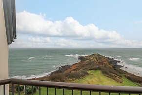 Headland Apt 17