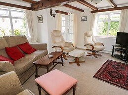 Lyndale Cottage