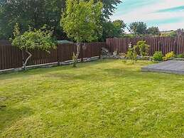 1 Mirehouse Place