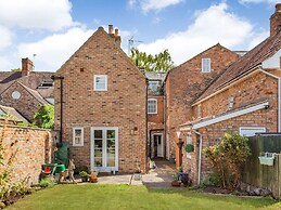 Wards Court 2
