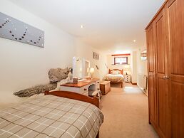 Raceside Cottage